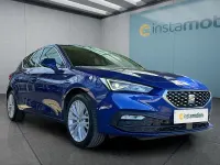 Usata Seat Leon 150 CV (110 kW) 2021 Blu Utilitaria