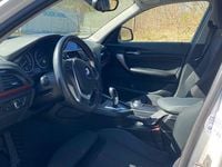 Gebraucht BMW 116 Sport Line 116 PS (85 kW) 2014 Weiß Kleinwagen