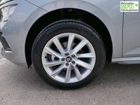 Neu Skoda Kamiq Premium Edition 150 PS (110 kW) 2026 Smokey diamond silber ... SUV