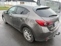 Używany Mazda 3 Center-Line 120 KM (88 kW) 2013 Brązowy Sedan/Limuzyna