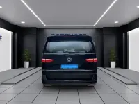 Usata VW Multivan Basis 150 CV (110 kW) 2024 Nero Monovolume