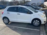 Gebraucht Toyota Yaris Sol 69 PS (50 kW) 2010 Weiß Kleinwagen