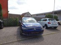 Gebraucht VW Golf VIII Move 110 PS (80 kW) 2024 Atlantik blue metallic Kombi