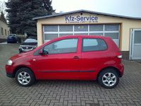 Gebraucht VW Fox Basis 54 PS (39 kW) 2005 Tornadorot Kleinwagen