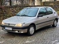 Gebraucht Peugeot 306 89 PS (65 kW) 1994 Gelb Kleinwagen