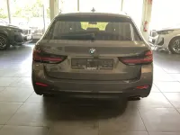 Gebraucht BMW 530 Performance 286 PS (210 kW) 2023 Grau Kombi