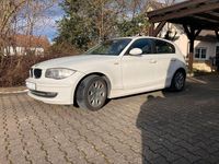 Gebraucht BMW 116 122 PS (89 kW) 2009 Weiß Kleinwagen