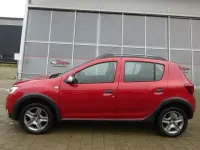 Gebraucht Dacia Sandero Prestige 90 PS (66 kW) 2017 Rot Kleinwagen