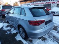 Gebraucht Audi A3 Ambiente 125 PS (91 kW) 2016 Florettsilber Kombi