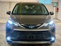 Gebraucht Toyota Sienna Plus 246 PS (180 kW) 2021 Grau Van / Kleinbus