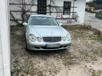Gebraucht Mercedes E220 Classic 150 PS (110 kW) 2005 Silber Limousine