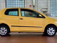 Gebraucht VW Fox Basis 54 PS (39 kW) 2006 Gelb Kleinwagen