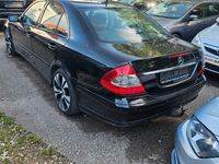 Gebraucht Mercedes E220 170 PS (125 kW) 2006 Schwarz Limousine