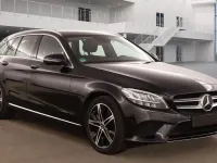 Używany Mercedes C300e 306 KM (225 kW) 2021 Czarny Kombi