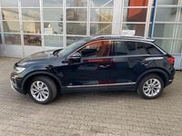 Gebraucht VW T-Roc Style 150 PS (110 kW) 2025 Schwarz SUV