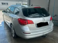 Gebraucht Opel Astra 81 PS (59 kW) 2012 Grau Kombi