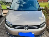 Gebraucht VW Touran Highline 150 PS (110 kW) 2012 Gold Van / Kleinbus