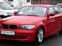 Gebraucht BMW 118 Advantage 143 PS (105 kW) 2011 Rot Kleinwagen