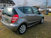 gebraucht Mercedes 200 A-Klasse W169CDI 140 PS. Mit Xenon-Scheinwerfern.