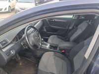 Gebraucht VW Passat Comfortline 122 PS (89 kW) 2012 Night blue metallic Kombi