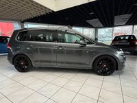 Gebraucht VW Touran Highline 150 PS (110 kW) 2019 Grau Van / Kleinbus