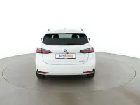 Gebraucht BMW 220 Active Tourer 170 PS (125 kW) 2023 Weiß Van / Kleinbus