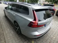 Gebraucht Volvo V60 145 PS (106 kW) 2024 Kombi