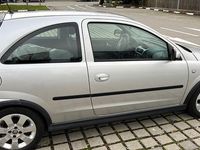 Gebraucht Opel Corsa 90 PS (66 kW) 2004 Silber Kleinwagen