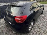Gebraucht Mercedes 180 109 PS (80 kW) 2013 Schwarz Limousine