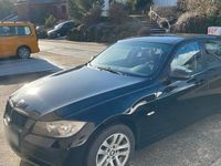 Gebraucht BMW 320 160 PS (117 kW) 2007 Schwarz Kombi