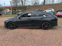 Gebraucht Kia ProCeed GT 204 PS (150 kW) 2023 Zilinaschwarz met. Kombi