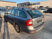 Gebraucht Skoda Octavia Fun 105 PS (77 kW) 2012 Grau Kombi