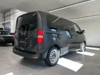 Neu Opel Vivaro-e Combi 179 PS (131 kW) 2026 Grau Van / Kleinbus