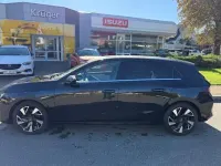 Gebraucht Opel Astra Elegance 131 PS (96 kW) 2022 Diamant schwarz/karbon schwarz (metallic) Kleinwagen