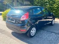 Gebraucht Ford Fiesta 60 PS (44 kW) 2015 Schwarz Kleinwagen