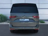 Gebraucht VW Multivan Life 150 PS (110 kW) 2025 Indiumgrau metallic Van / Kleinbus