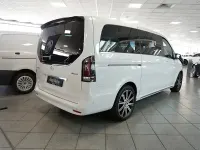 Gebraucht Mercedes V300 Exclusive 237 PS (174 kW) 2025 Weiß Van / Kleinbus