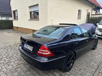 Gebraucht Mercedes C320 Avantgarde 224 PS (164 kW) 2006 Blau Limousine