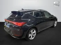 Gebraucht Seat Leon FR 150 PS (110 kW) 2025 Midnight schwarz metallic (metallic) Limousine