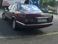 Gebraucht Mercedes S300 137 PS (100 kW) 1989 Rot Limousine