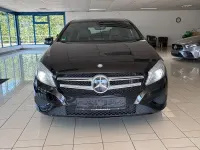 Gebraucht Mercedes A180 122 PS (89 kW) 2012 Schwarz Kleinwagen