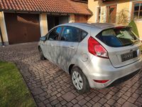 Gebraucht Ford Fiesta Trend 95 PS (69 kW) 2016 Silber Kleinwagen