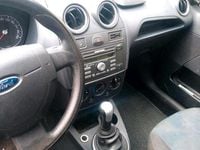 Gebraucht Ford Fiesta 101 PS (74 kW) 2005 Silber Kleinwagen