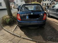 Gebraucht Skoda Fabia 60 PS (44 kW) 2004 Blau Limousine