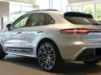 Gebraucht Porsche Macan 381 PS (280 kW) 2023 Dolomitsilber SUV