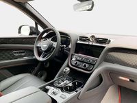 Neu Bentley Bentayga 549 PS (403 kW) 2025 Grün SUV