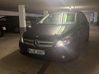 Gebraucht Mercedes B180 122 PS (89 kW) 2012 Van / Kleinbus