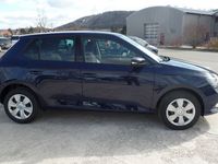 Gebraucht Skoda Fabia Ambition 90 PS (66 kW) 2015 Blau Kleinwagen