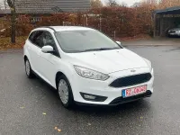 Gebraucht Ford Focus 105 PS (77 kW) 2015 Weiß Kombi