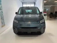Neu Fiat Doblò Tech 102 PS (75 kW) 2026 528 blau metallic Van / Kleinbus